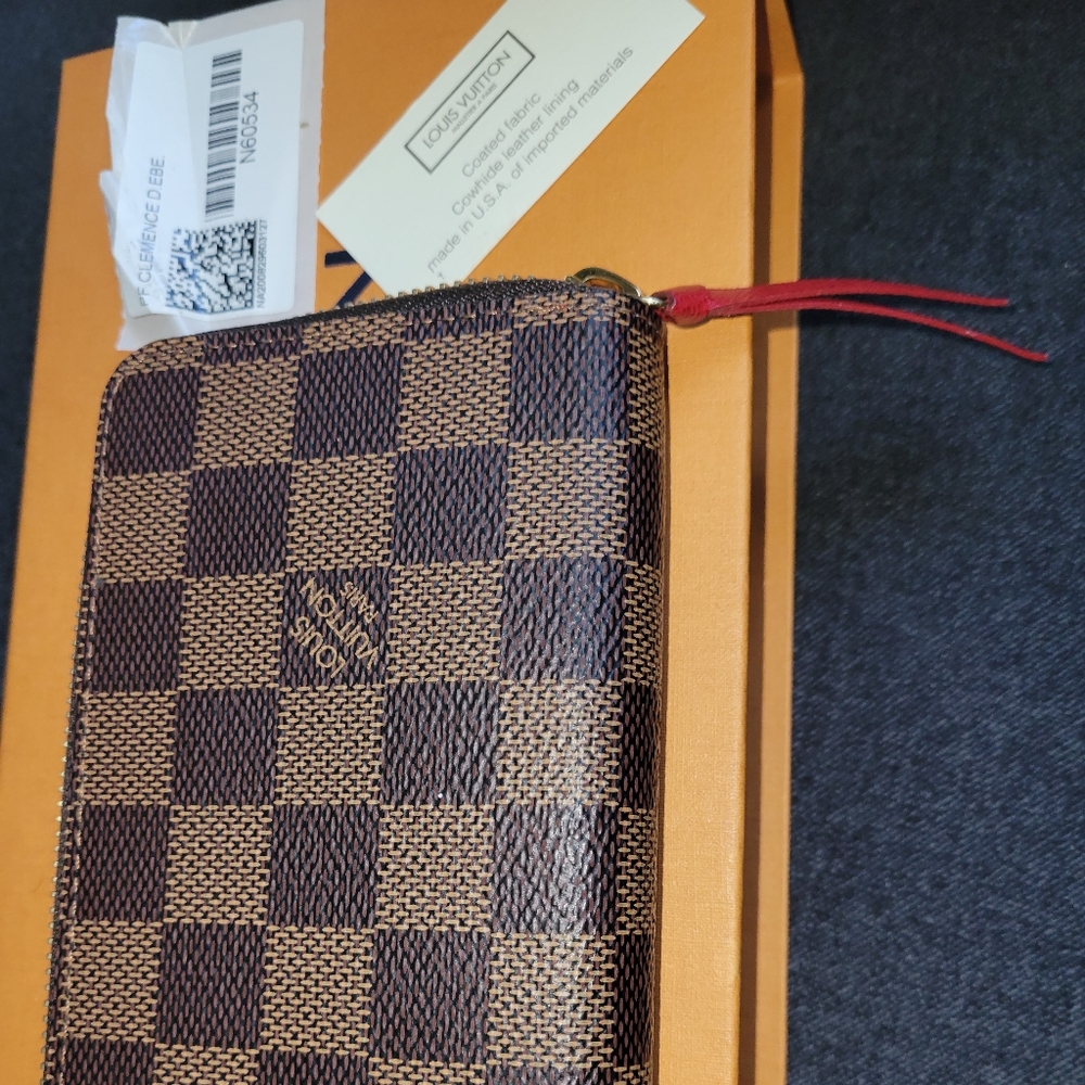 Louis Vuitton Womens Wallet